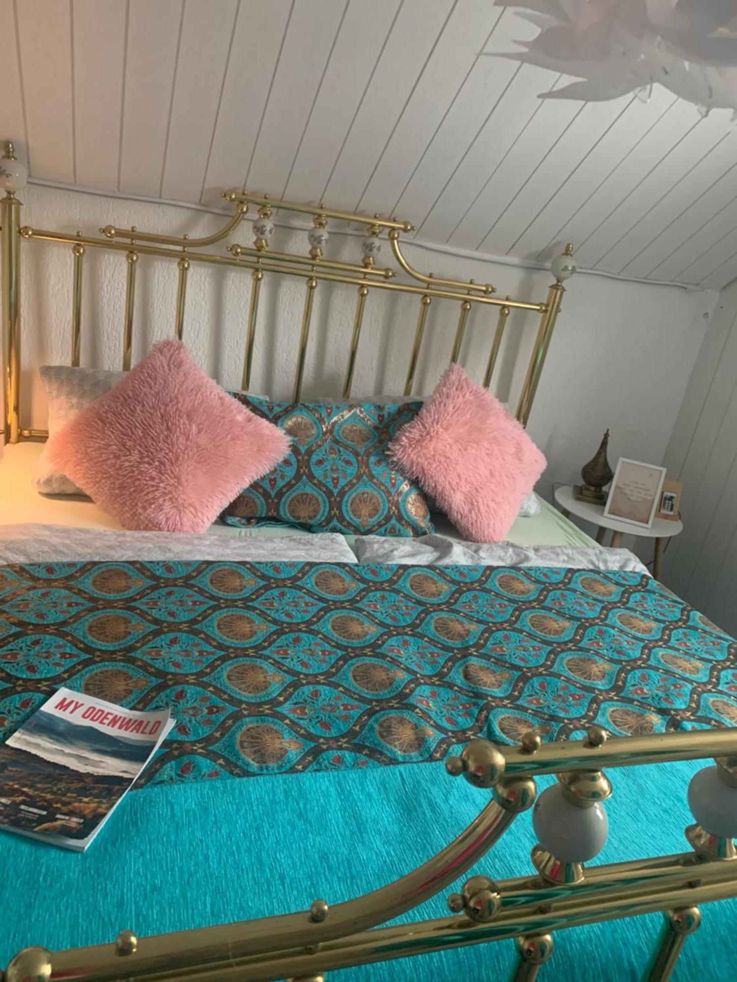 Frühstückspension Wellness Am Wald Bed&breakfast&massagen Mörlenbach